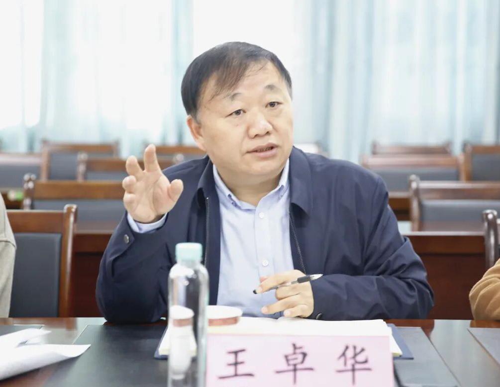 朋友毕业于广西玉林师范学院，刚刚听说母校之前的王院长退休了还因为以前的事栽了。朋