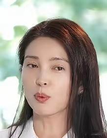 李冰冰说：“有一次看见徐克导演，徐克跟我妹李雪打招呼，李雪就跟人家导演点头。然后