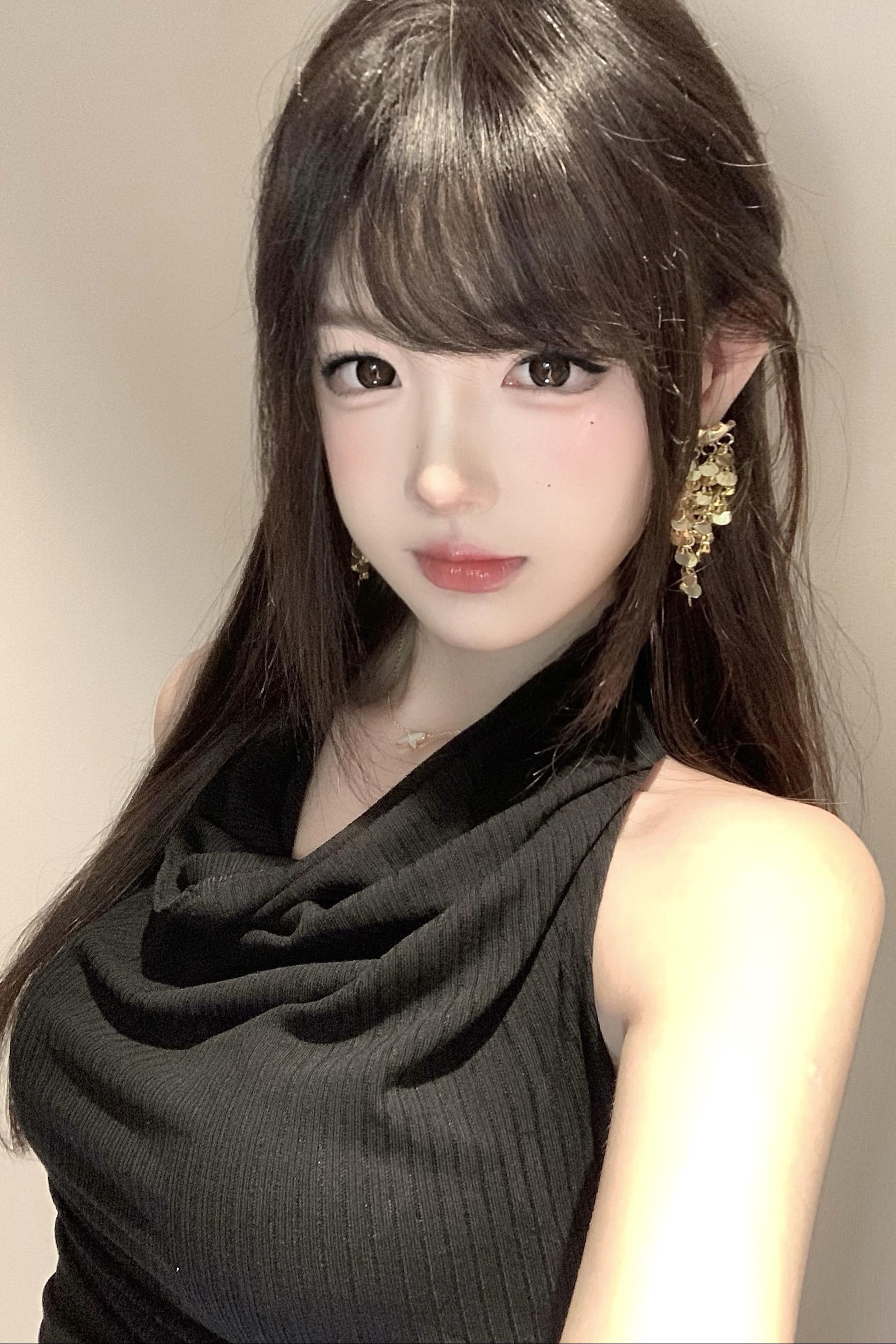你变了很多 又或许 从头到尾都是装的