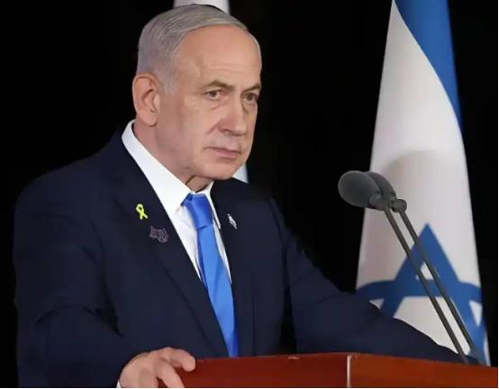 近期美伊战局的反转，戳破了美国霸权的虚伪面具。特朗普五天内从“要求伊朗无条件投降