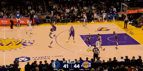 不复当年之勇克莱汤普森三分三不沾……独行侠vs湖人