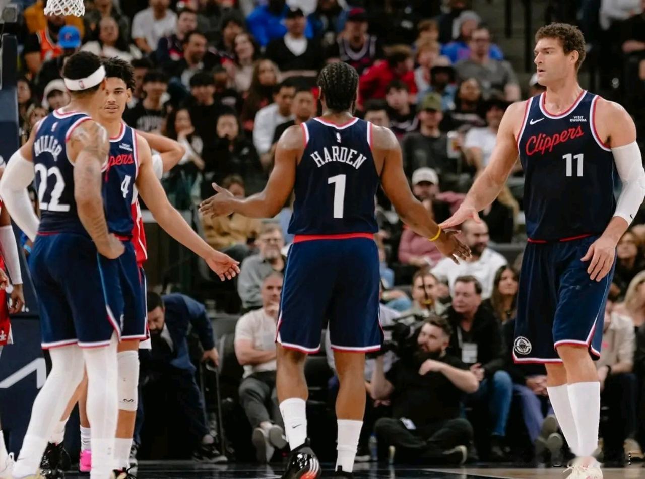 话说快船打奇才只上小卡和哈登两个人，其他位置都不上


2打5，赢面大概多少。毕