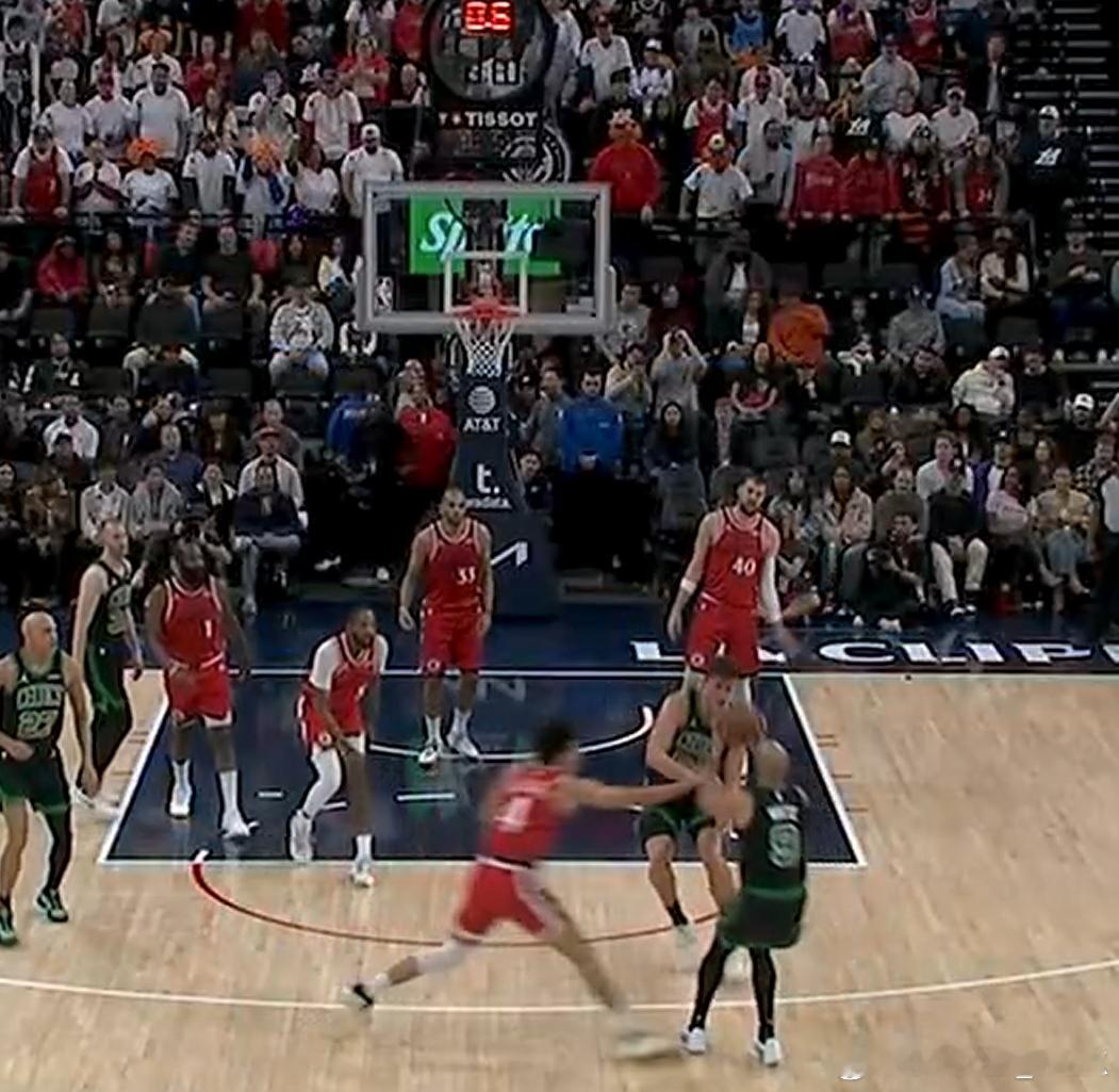 圆圆的脑袋里有大智慧...凯尔特人vs快船