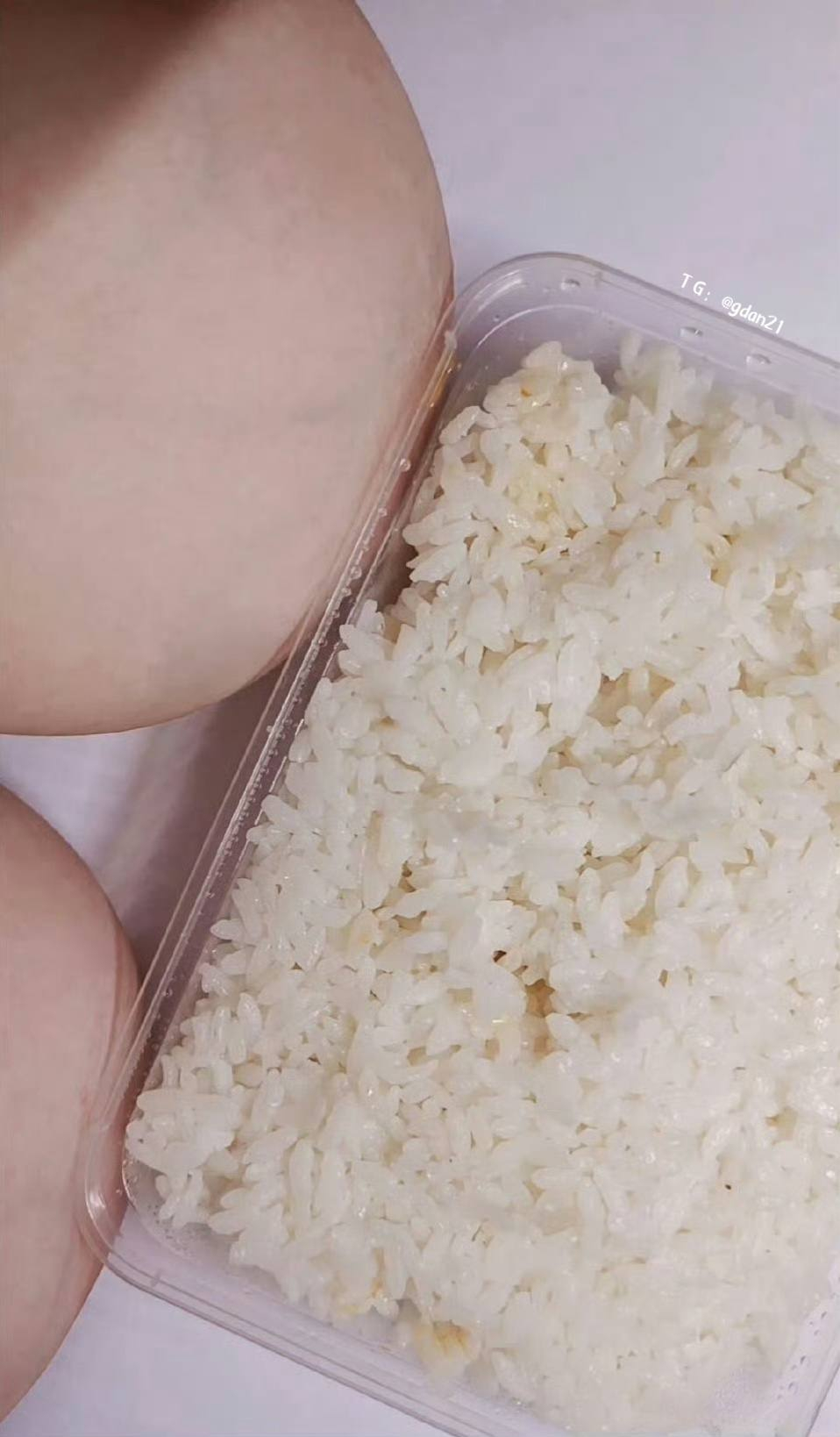 吃点白米饭吧 ​​​