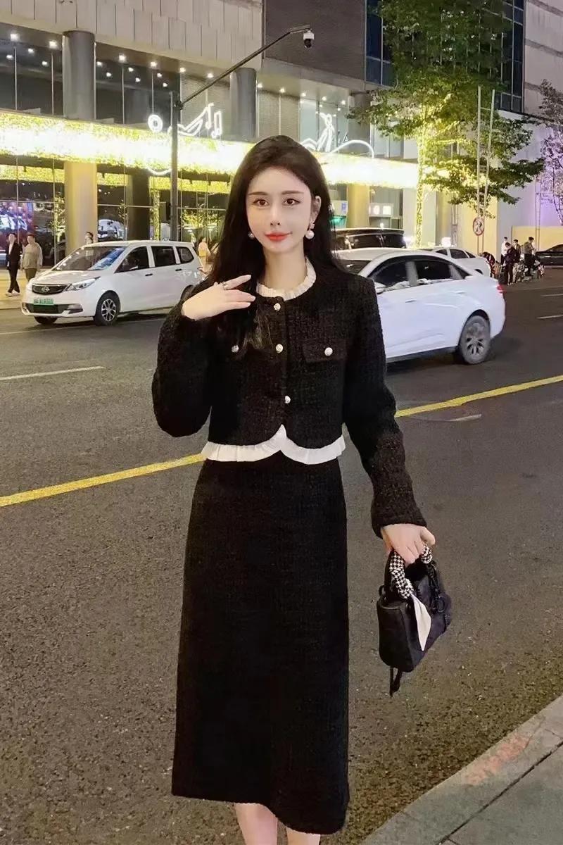 女人不管是年轻的时候，还是年老的时候，只要有财富，无论是家里人，还是外面人都会尊