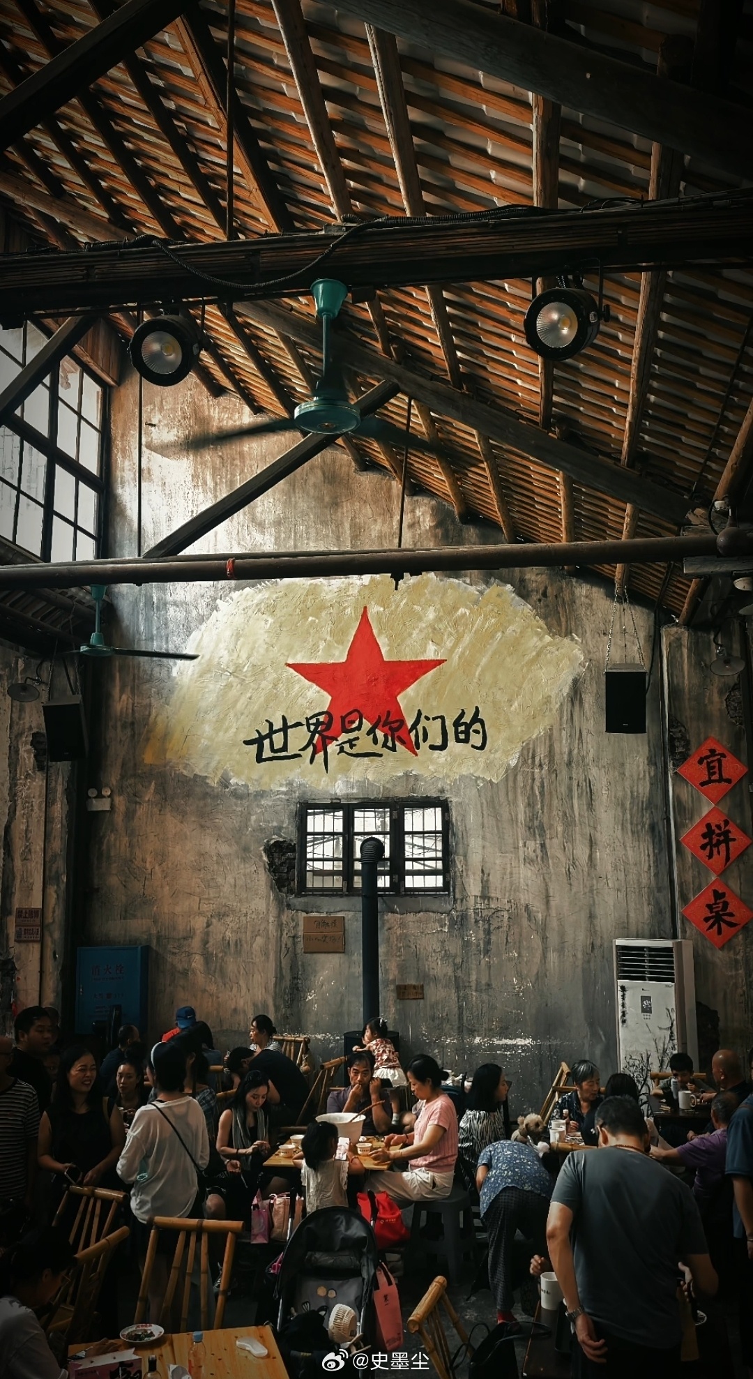 低谷才是英雄的必经之路：秦琼卖马颜面抛，杨志也曾卖宝刀。曹操败走华容道，仲达忍辱