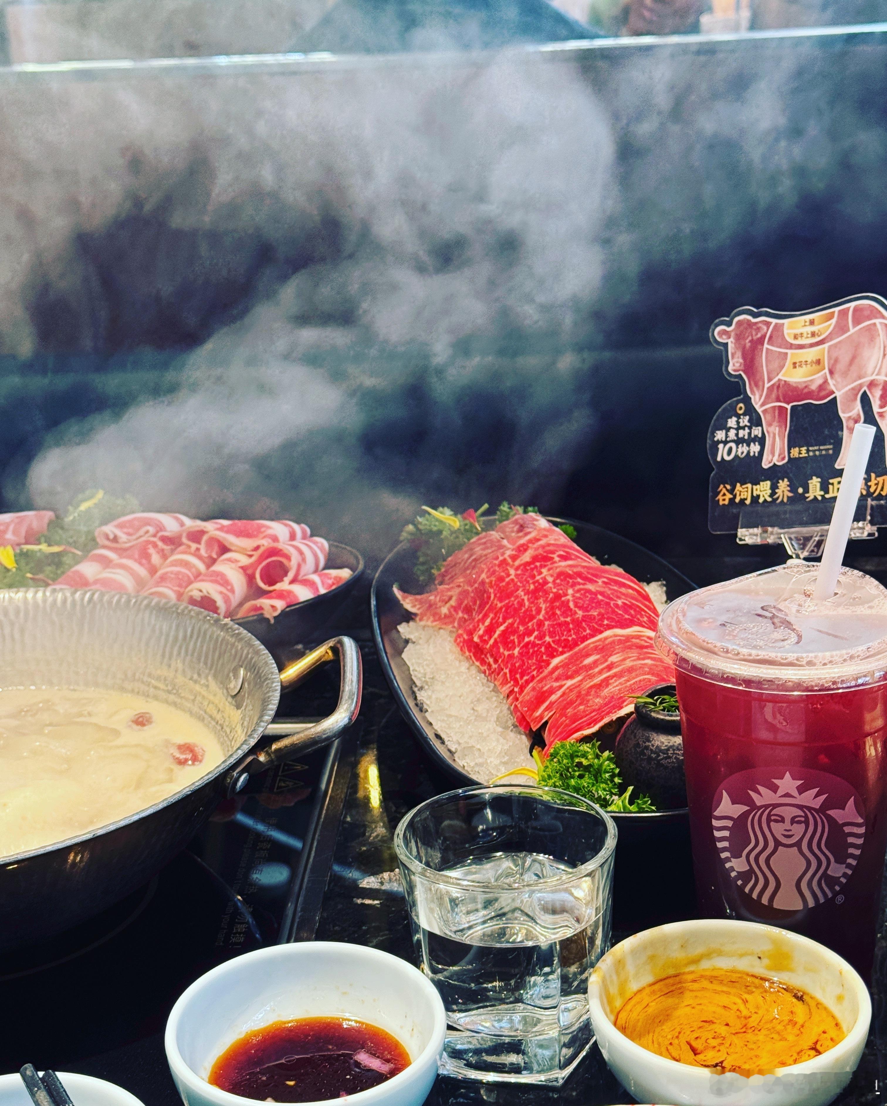 好久没上线嘿嘿想念你们小公主们冬月要幸福快乐哟 