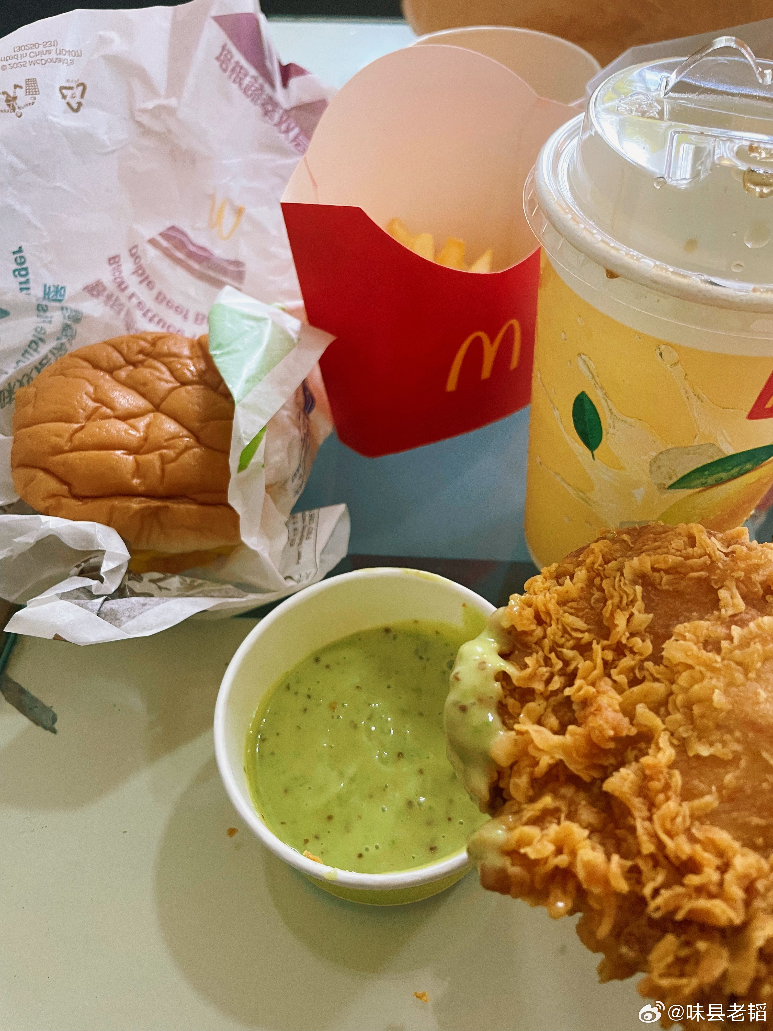 姜文说，为一碟醋包一顿饺子🥟老夫说，为一盒山葵酱整一顿垃圾食品 曲靖