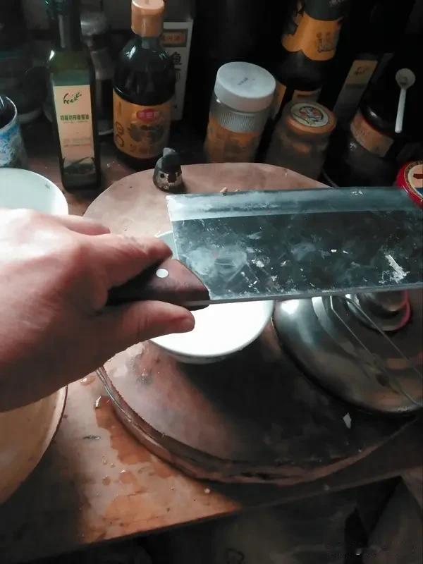 你有过使用刀具不慎受伤的经历吗 你有过使用刀具不慎受伤的经历吗上初中那会儿学做饭