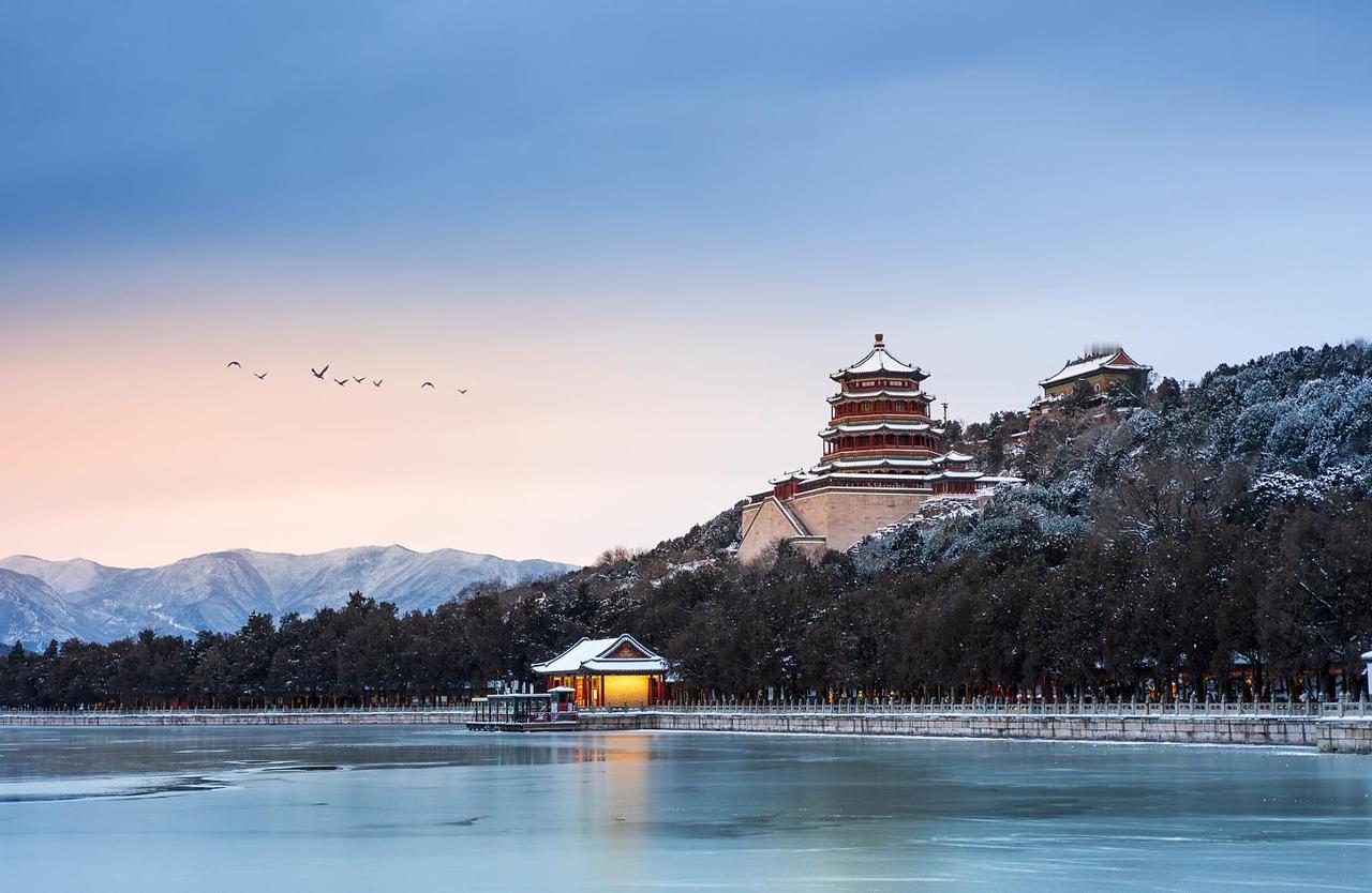 有时候，父母也会感到无可奈何。之前我们接触过一个案例，有个小姑娘在小学和初中阶段