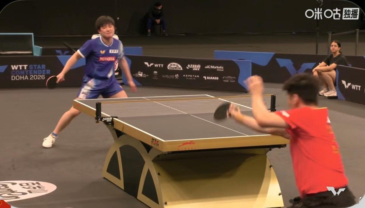 薛飞2-1张本智和小伦在看吗小伦