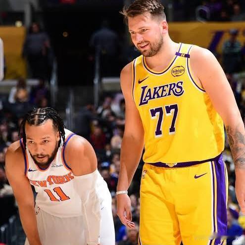 东契奇不如布伦森！
美名嘴Max与前NBA球员丹尼尔斯在节目里谈到布伦森、东契奇