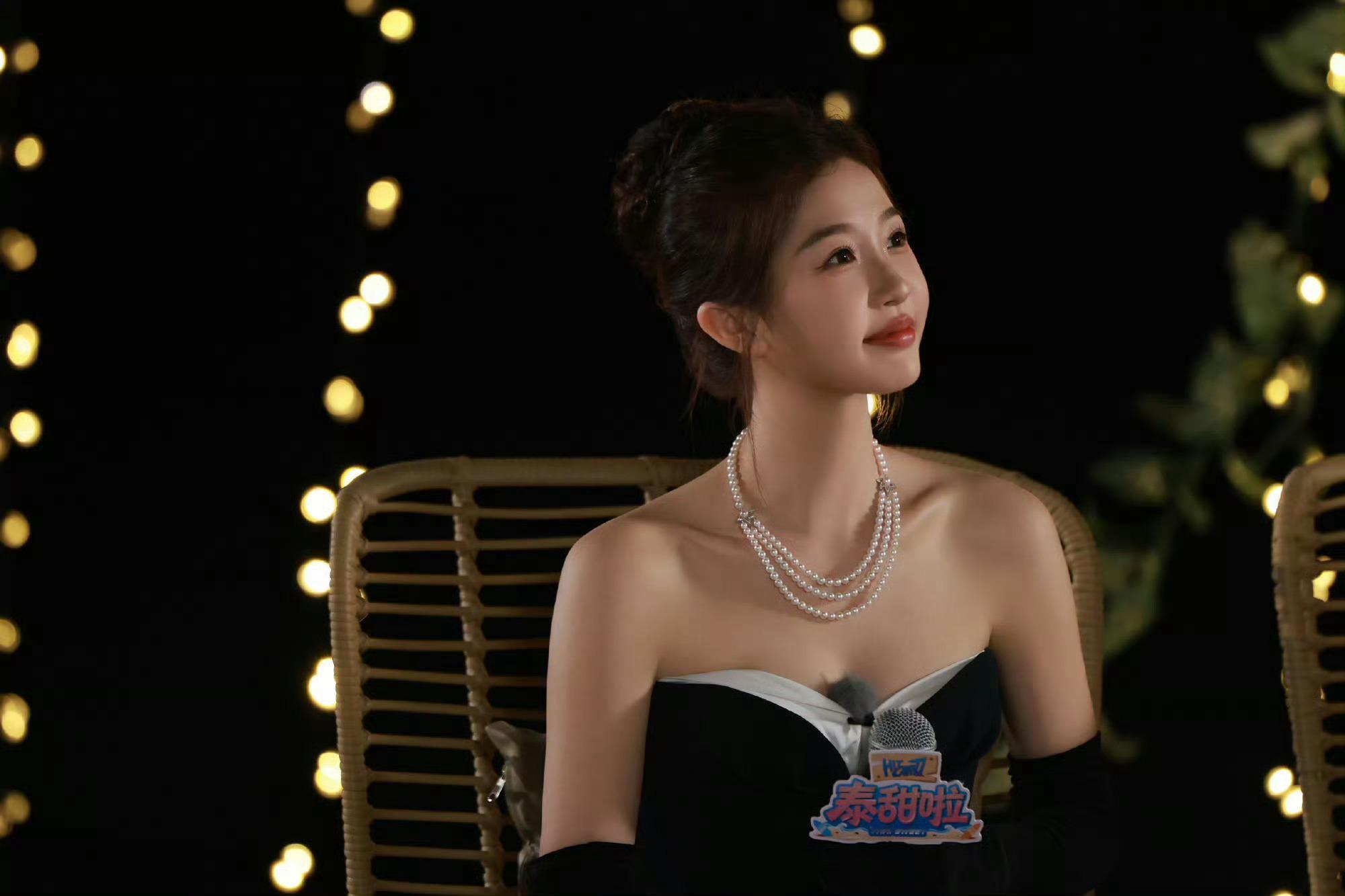 虞书欣这套完全是公主👸 