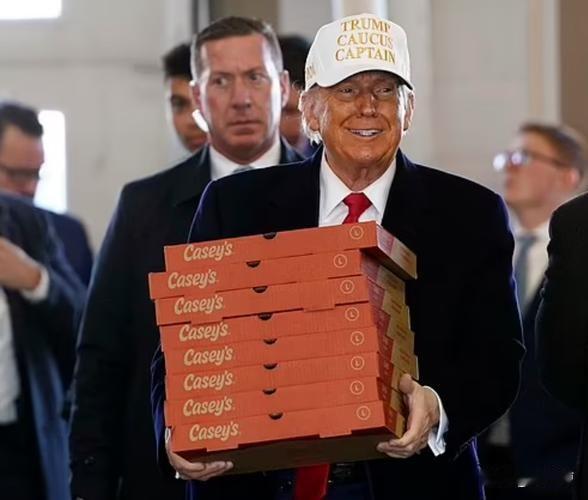 79岁特朗普狂炫快餐，卫生部长看懵：他咋还活着

1. 美卫生部长的“吐槽”：靠