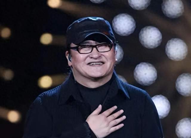全都尊称刘欢老师，唯独韦唯一声欢儿，藏了 36 年知己情