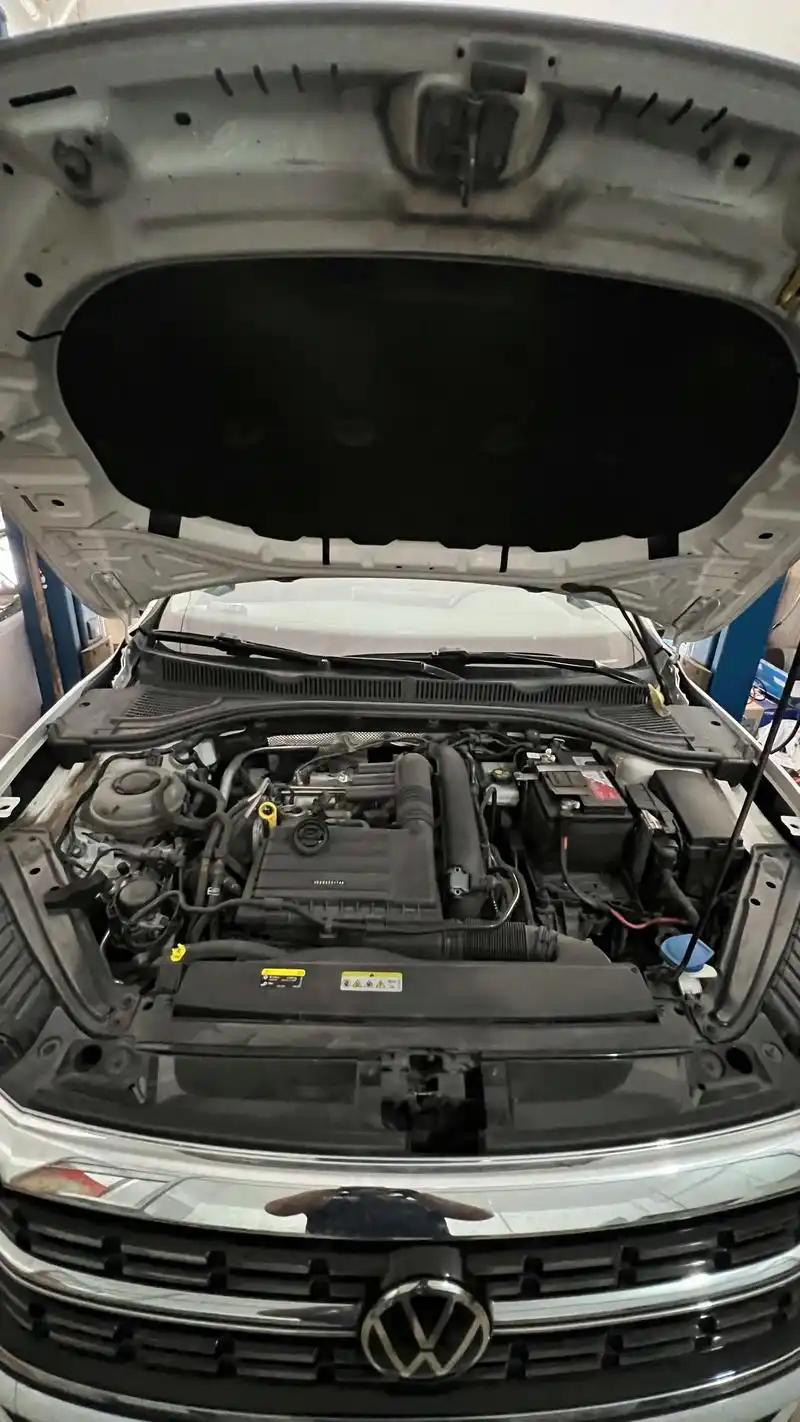 发动机镀膜养护，280元纯智商税，做完和没做一样！
朋友的速腾开了5年，跑了8万