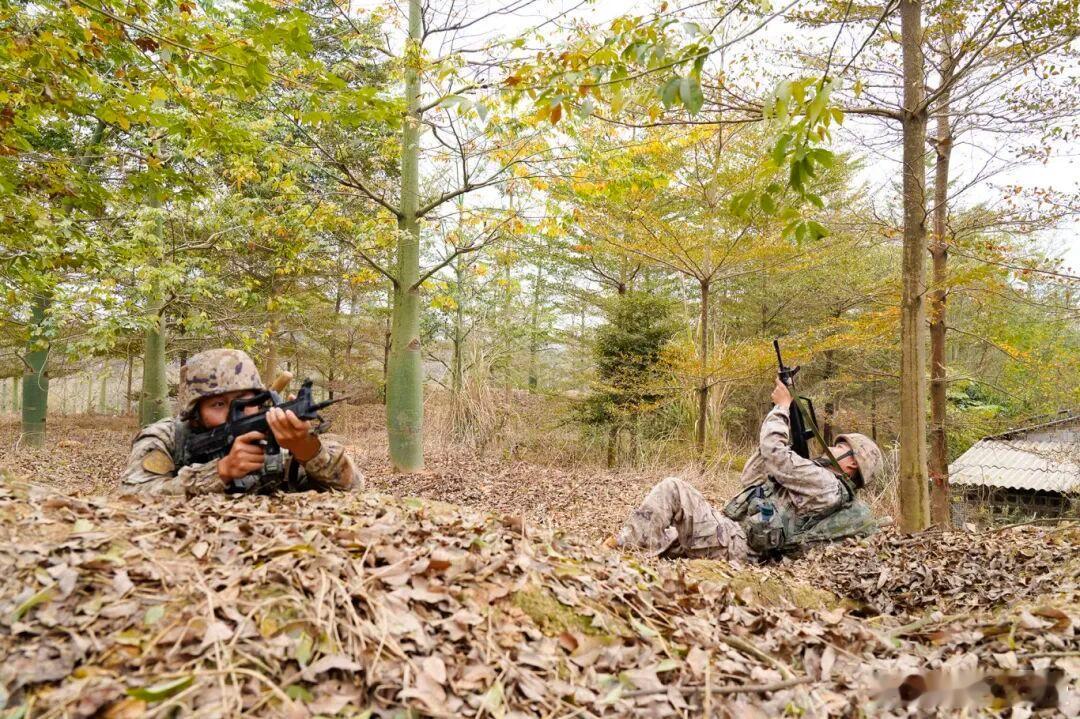 步兵行进途中反无人机战术这枪弹有用吗？陆军老大哥烽火问鼎计划