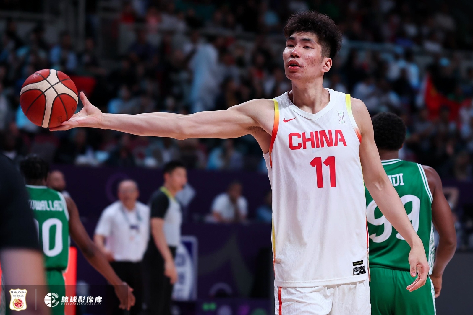 媒体人：男篮征召旅欧的大余 看来CBA没更符合教练组要求的内线了