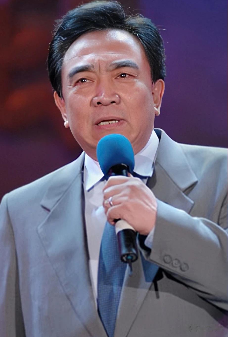 三国演义，横槊赋诗，太湖边零下四五度，几千人的拍摄阵容，鲍国安说:拍这一集，真是