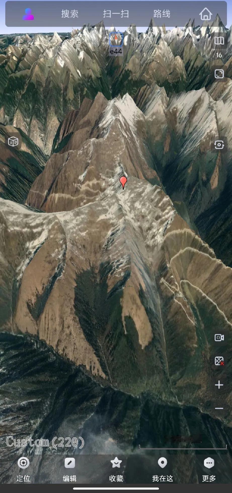 这就是夹金山，红军长征时爬过的雪山，位于四川雅安境内，主峰海拔4260米，崎岖难