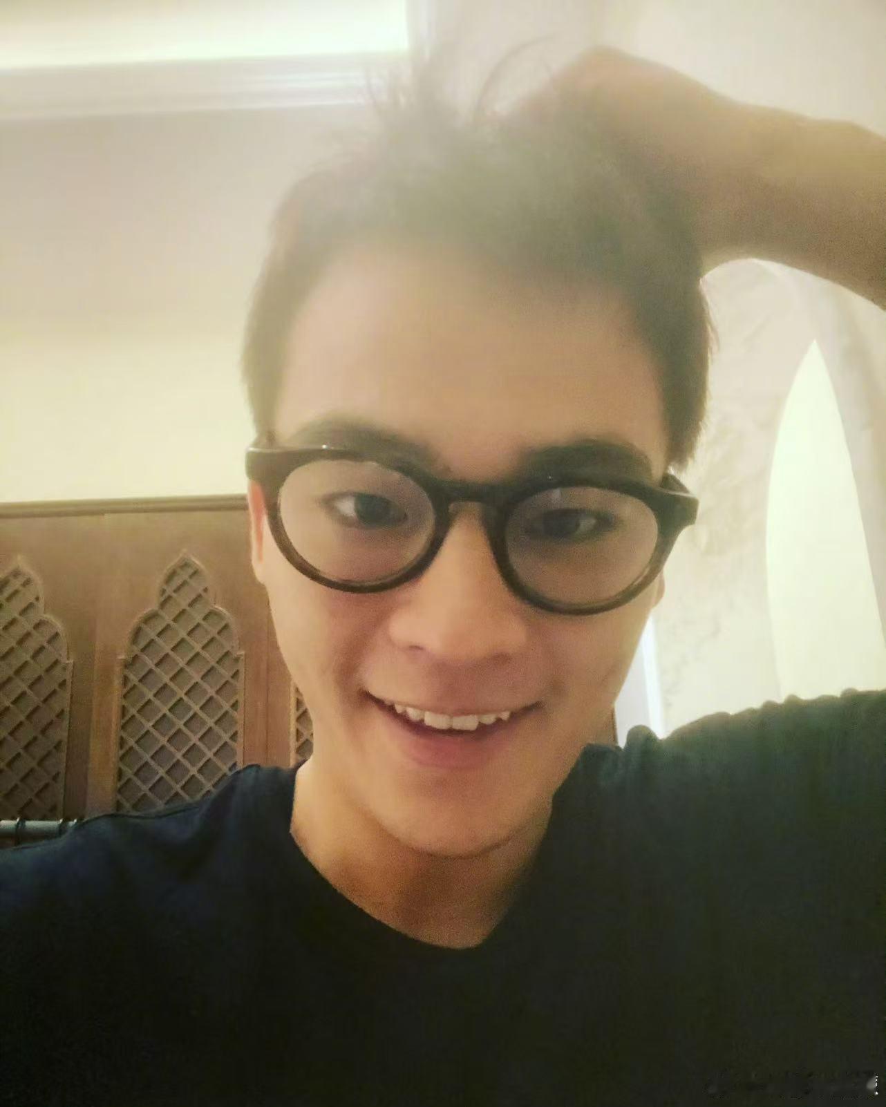 欧豪最近好忙啊欧豪的新剧一部接一部 档期排得很满，一部接一部看得眼花缭乱。 ​​