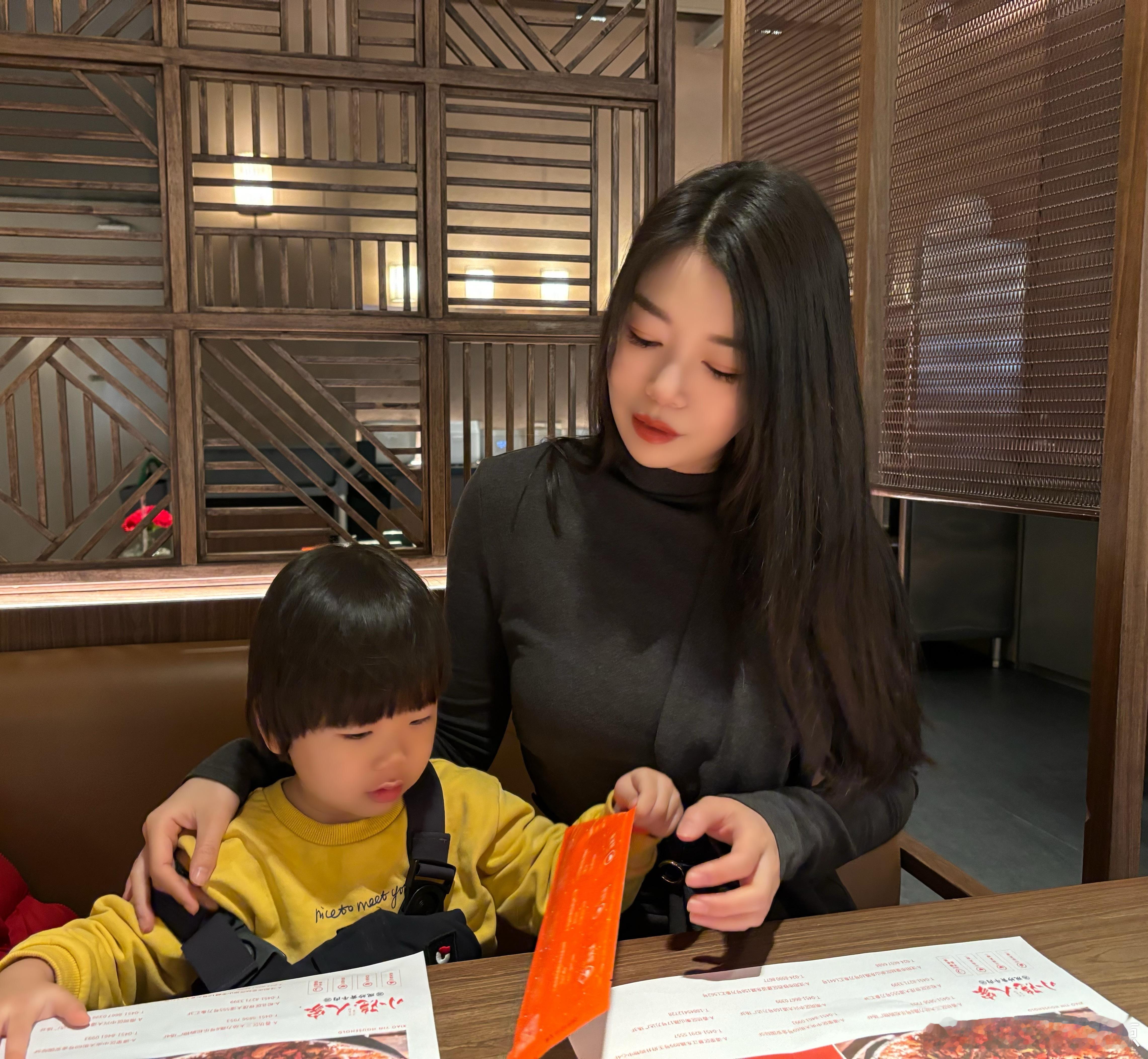 和宝宝在一起的时光也是最暖的时光快过年了终于有时间陪娃了#过年真的要花好多钱啊#