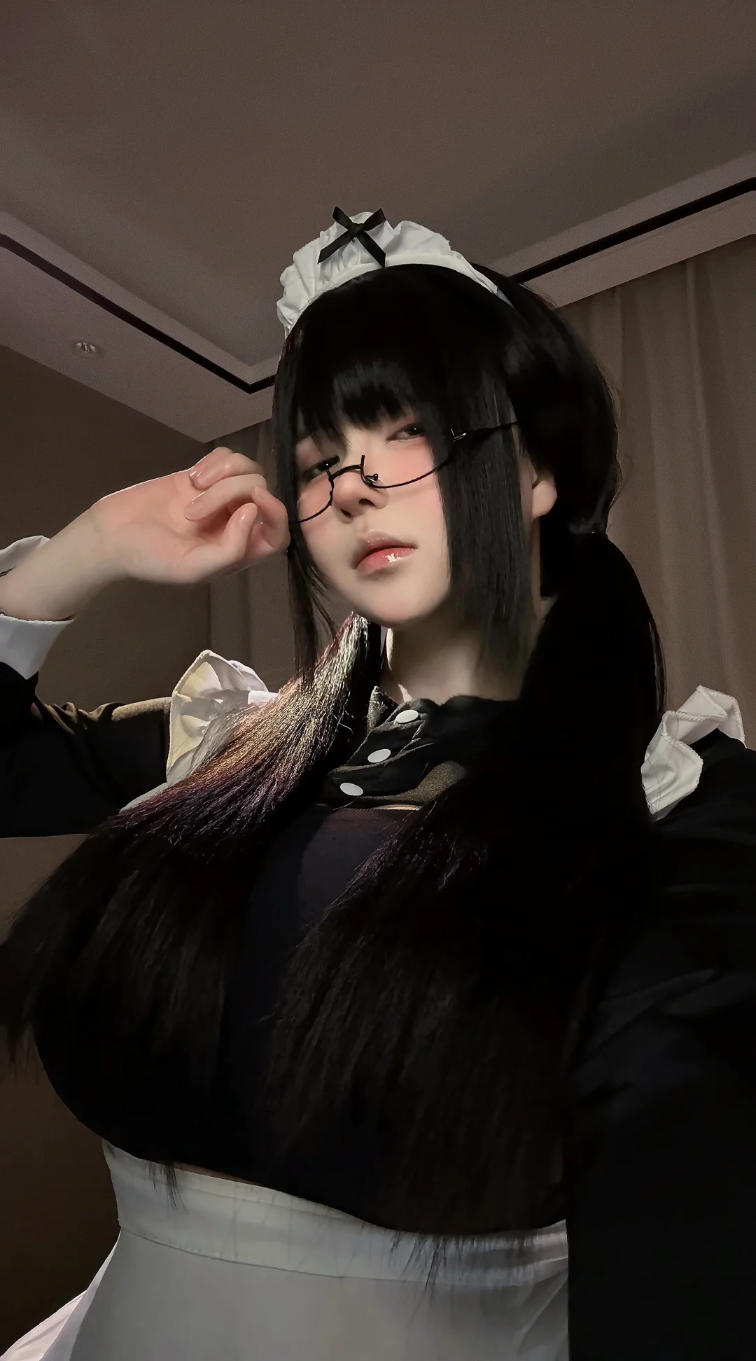 双马尾女仆