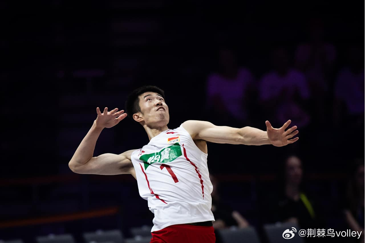 三局结束，温子华12分（20扣11中4失2被拦，1拦，扣球效率25%）2026年