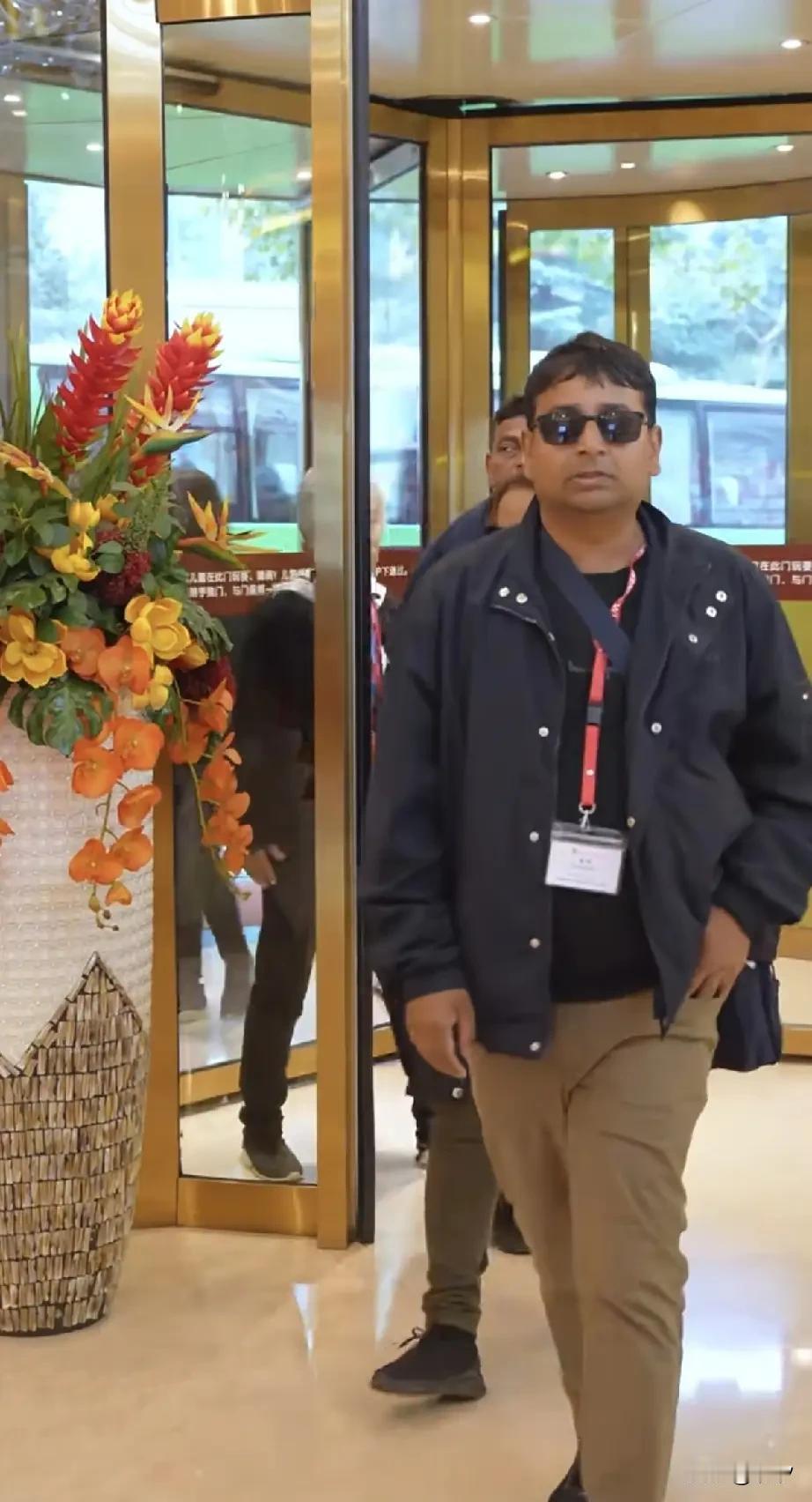 西安也那么多印度人了，据说最近西安的兵马俑在印度火了！

许多印度的旅行团都来参