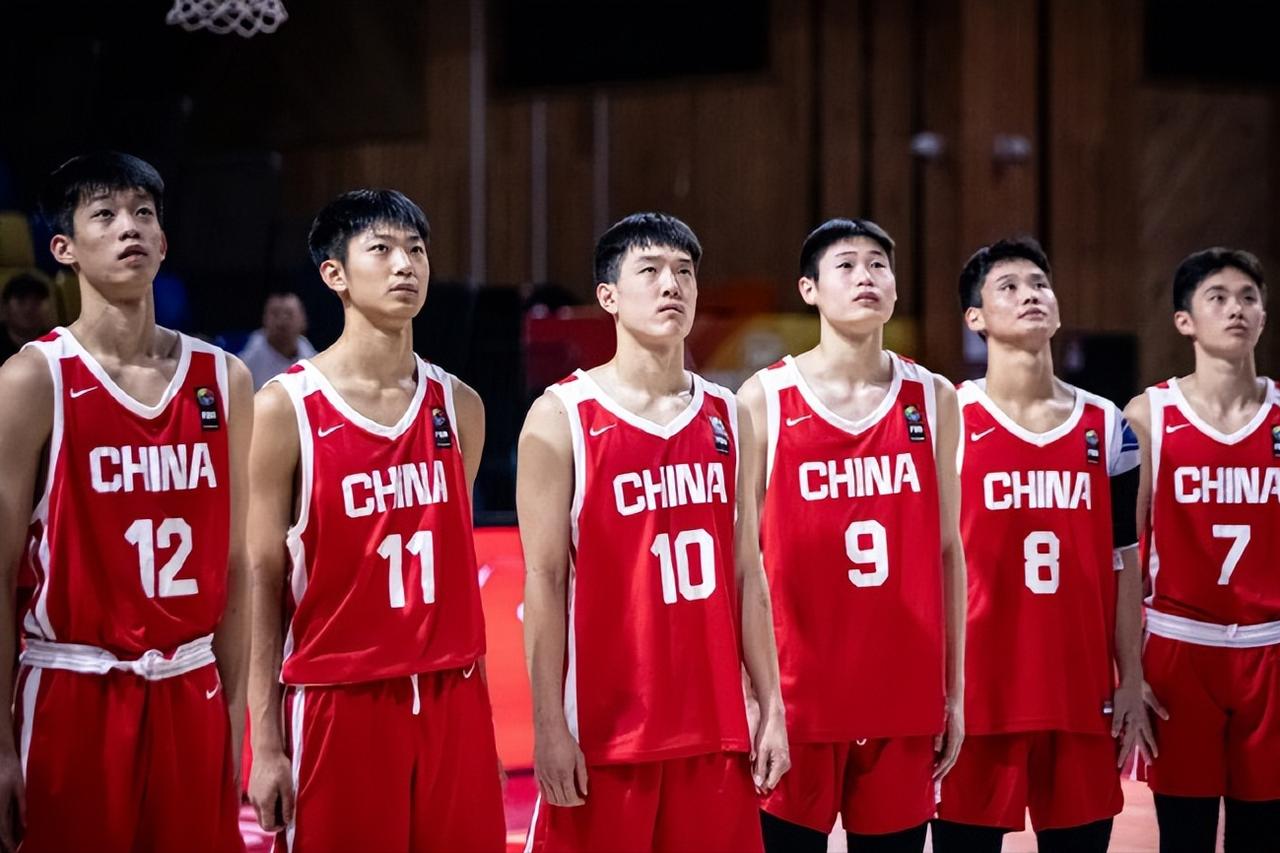 王建军与郭士强的差距，就是这支U16男篮与他们的老大哥的差距。

明明知道澳大利