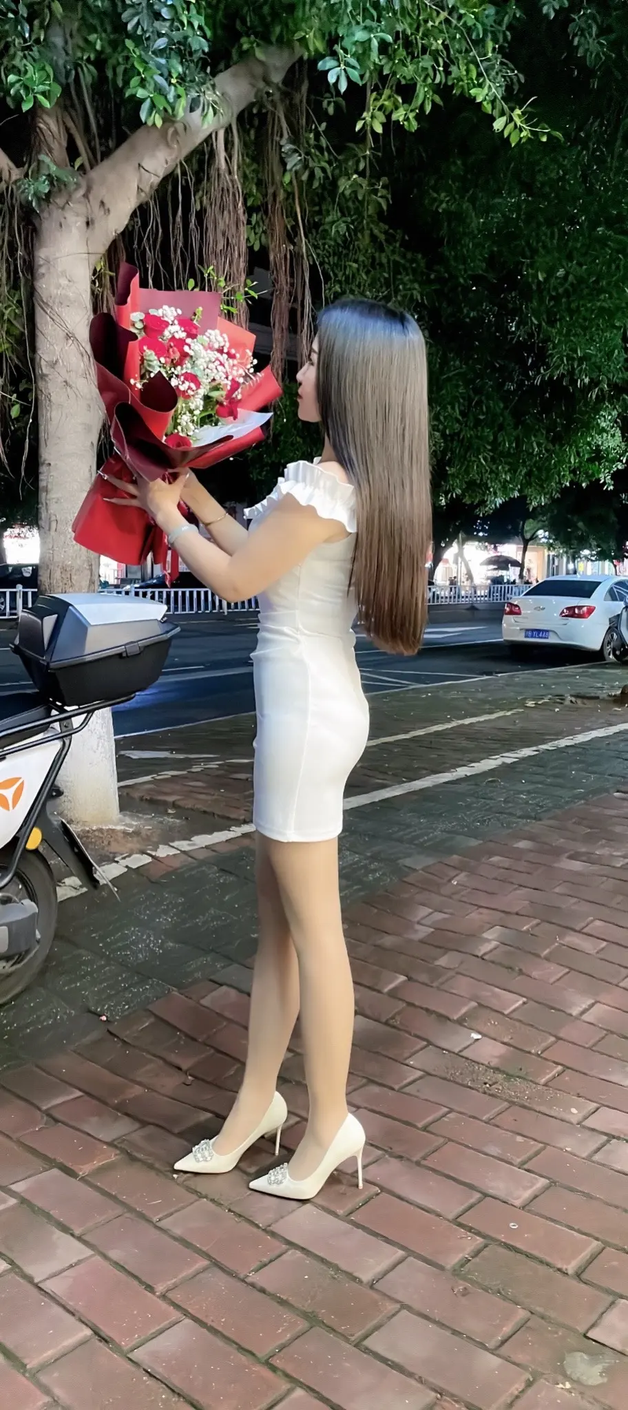 男人的绝情来自于新欢，女人的绝情是攒够了失望，所以逼自己放下！