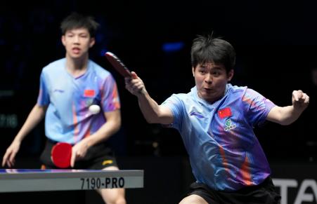 国乒男队后继有人！21岁双星合力碾压张本智和，亚锦赛男女双打4强出炉，女双迎战张