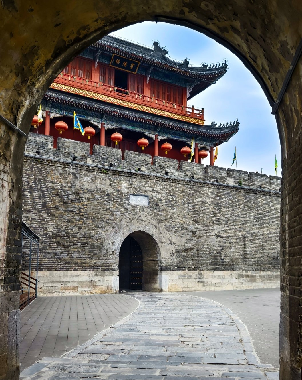 湖北地震湖北荆州市的同胞多注意安全，惊醒着点，愿平安