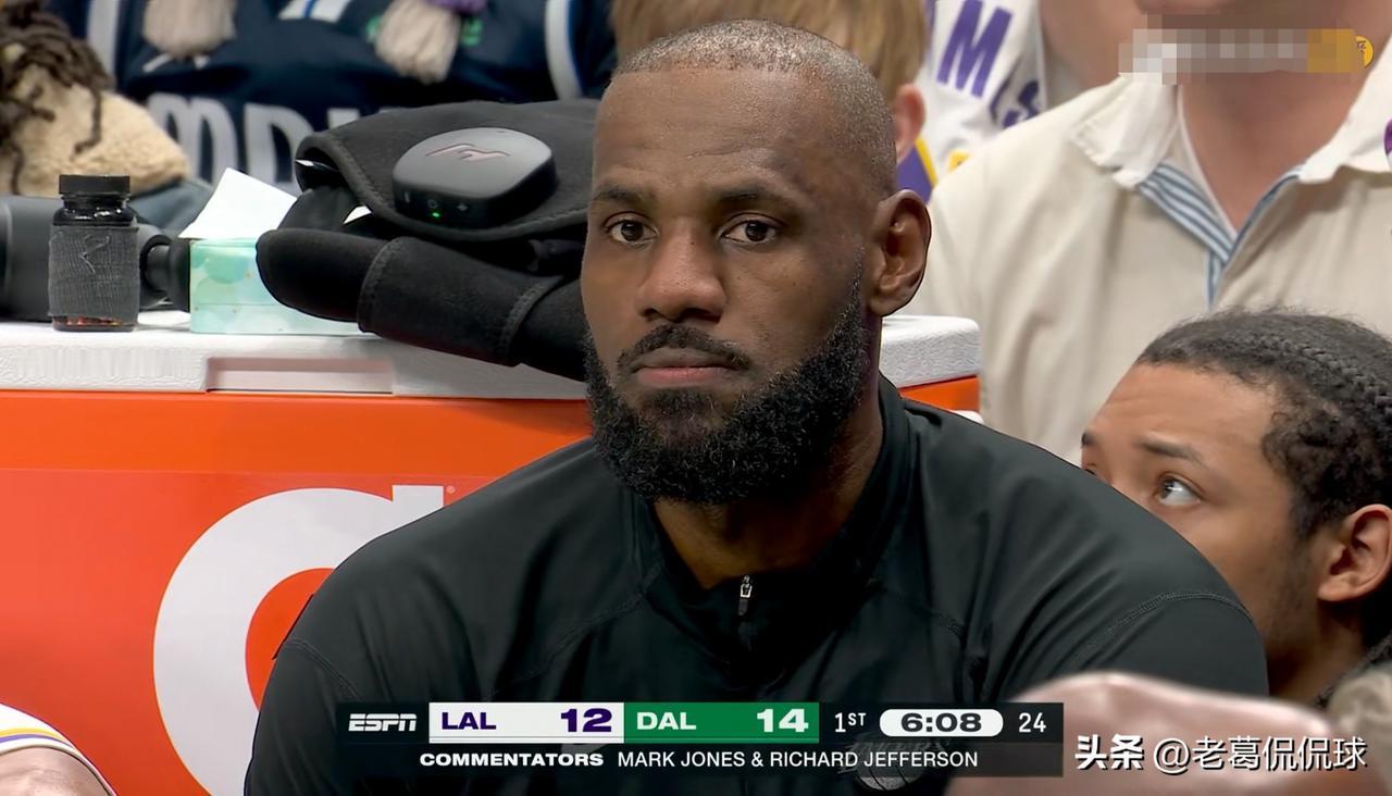 我真是太佩服湖人巨星詹姆斯的调整能力了！在今天湖人客场以116：110击败独行侠
