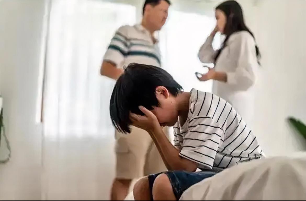 发现妈妈出G对孩子的影响有多大？
我跟你们讲2个真实的案例。

第一个是我一个男