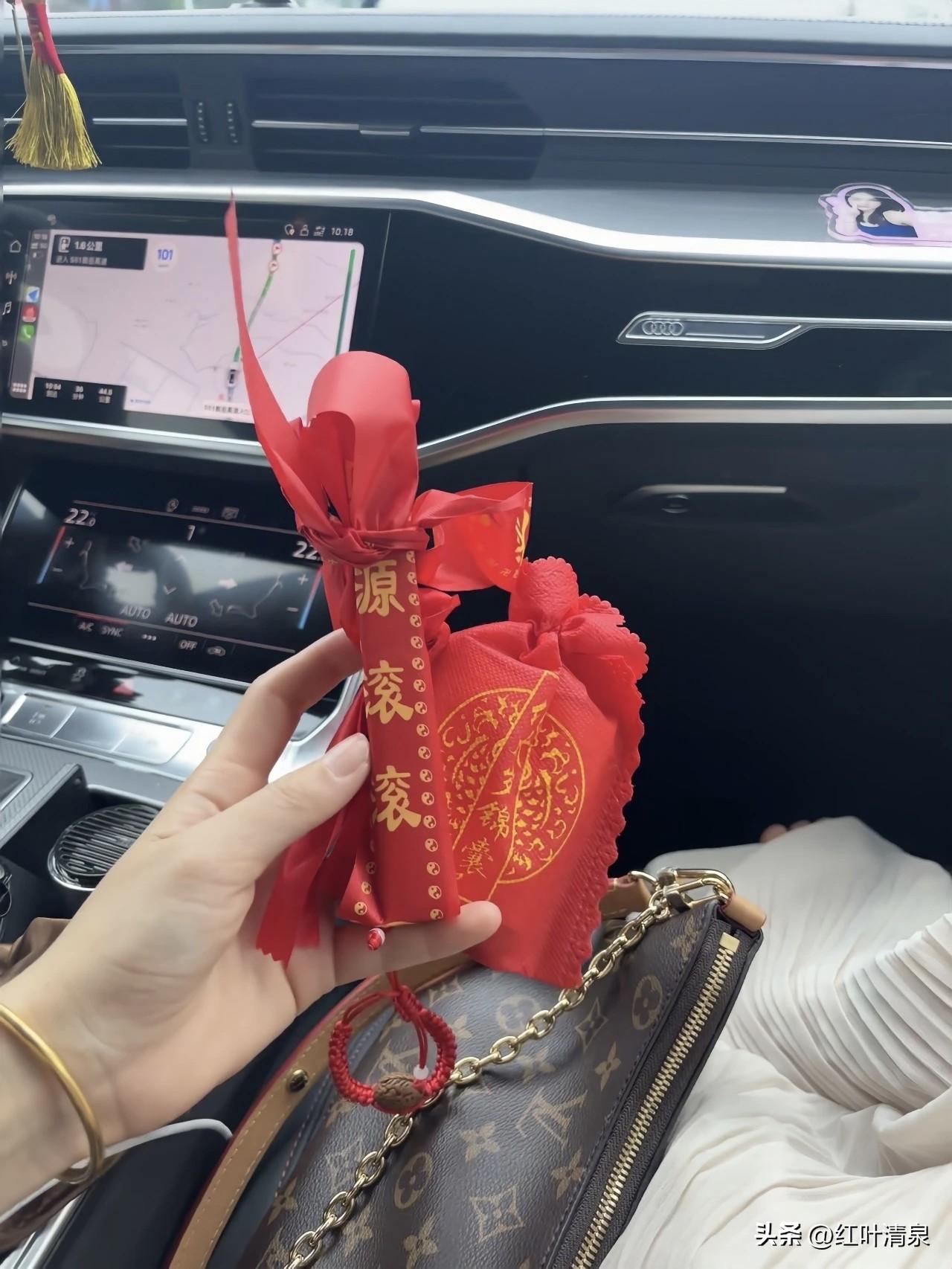“求人者常畏人”，是说求人者与被求者之关系失衡，一方委屈低头、自尊心受到压抑、背