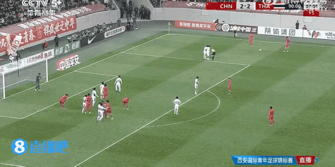 麦麦提江这场球本身吹得还可以，宽严相济，不偏不倚，可是最后时刻给双方各发一张红牌