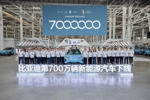 一个品牌，卖了700万辆车，那是什么概念？能够达到这个数字的车企，那是寥寥无几，