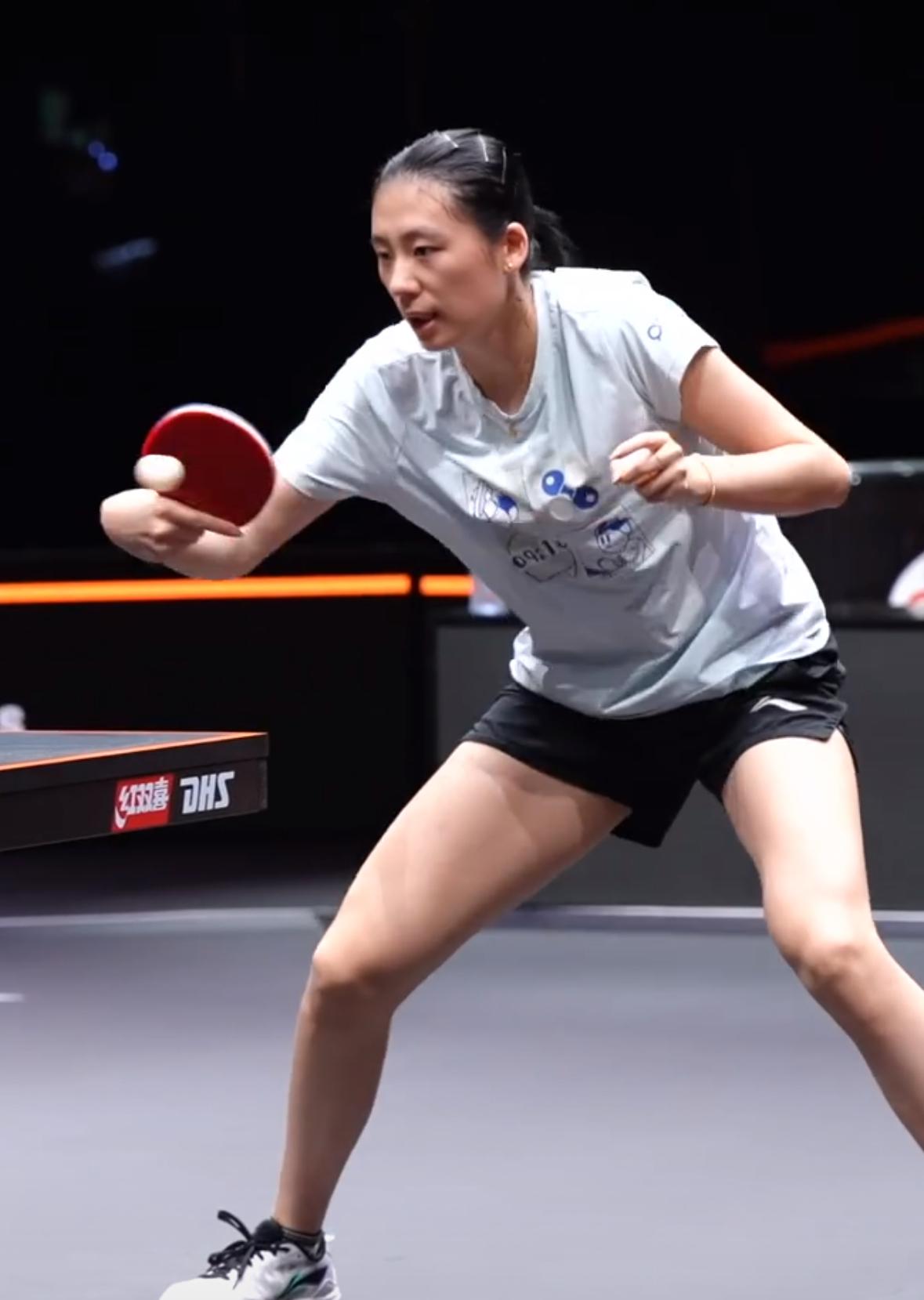 WTT香港总决赛陈幸同1:4陈熠 止步8强，祝贺陈熠率先晋级4强！
12月12日