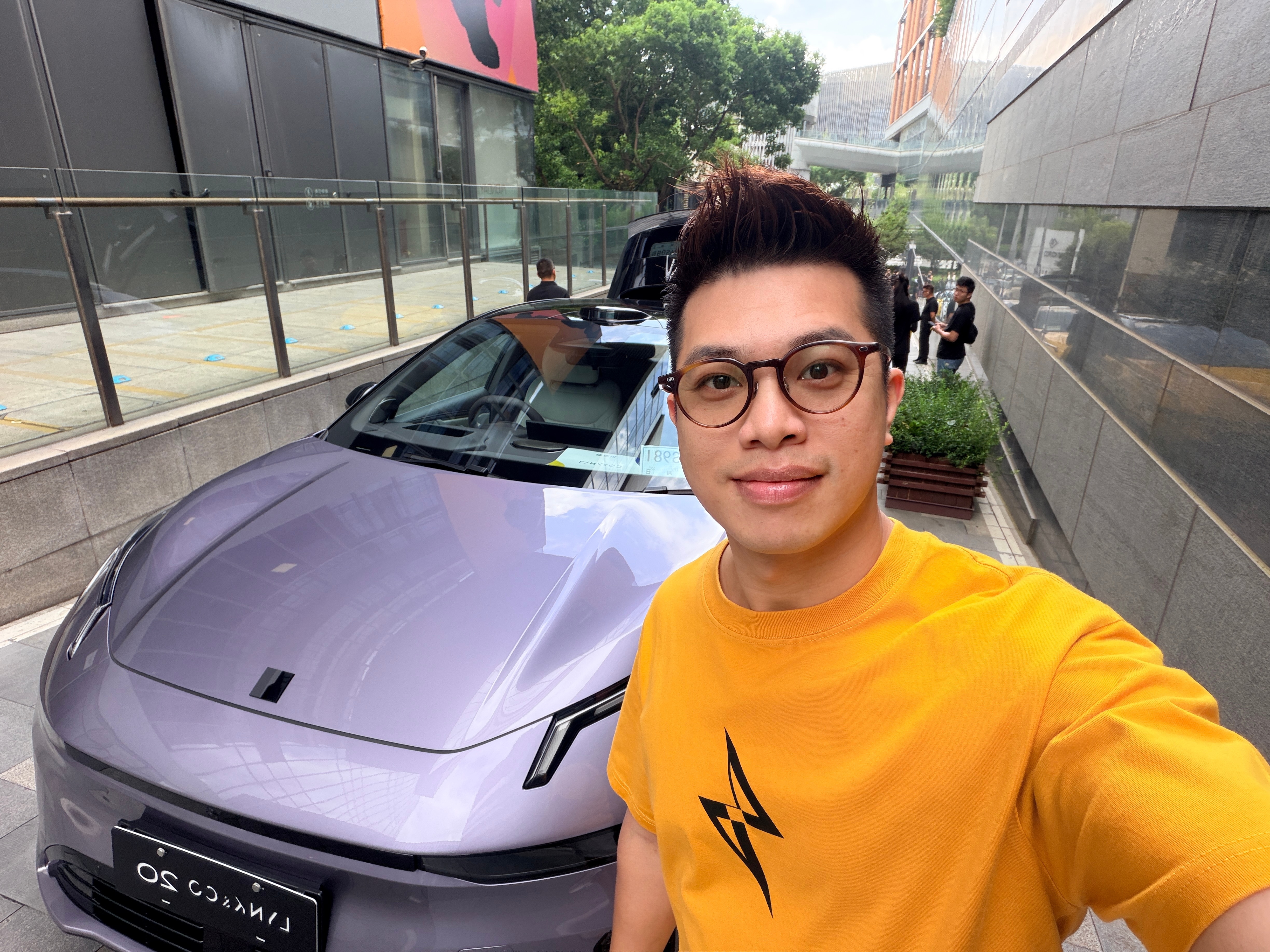 一向讨厌迟到，但是今天头车，我不走，别人都走不了…可是此时此刻，导演说他在拉💩