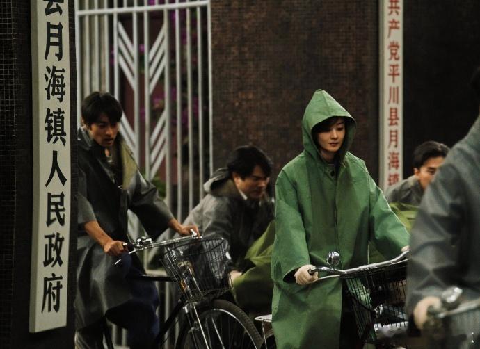 赵丽颖小城大事入围了金鹰奖小城大事入围金鹰奖初选烟火藏温柔，演技见初心，赵丽颖《
