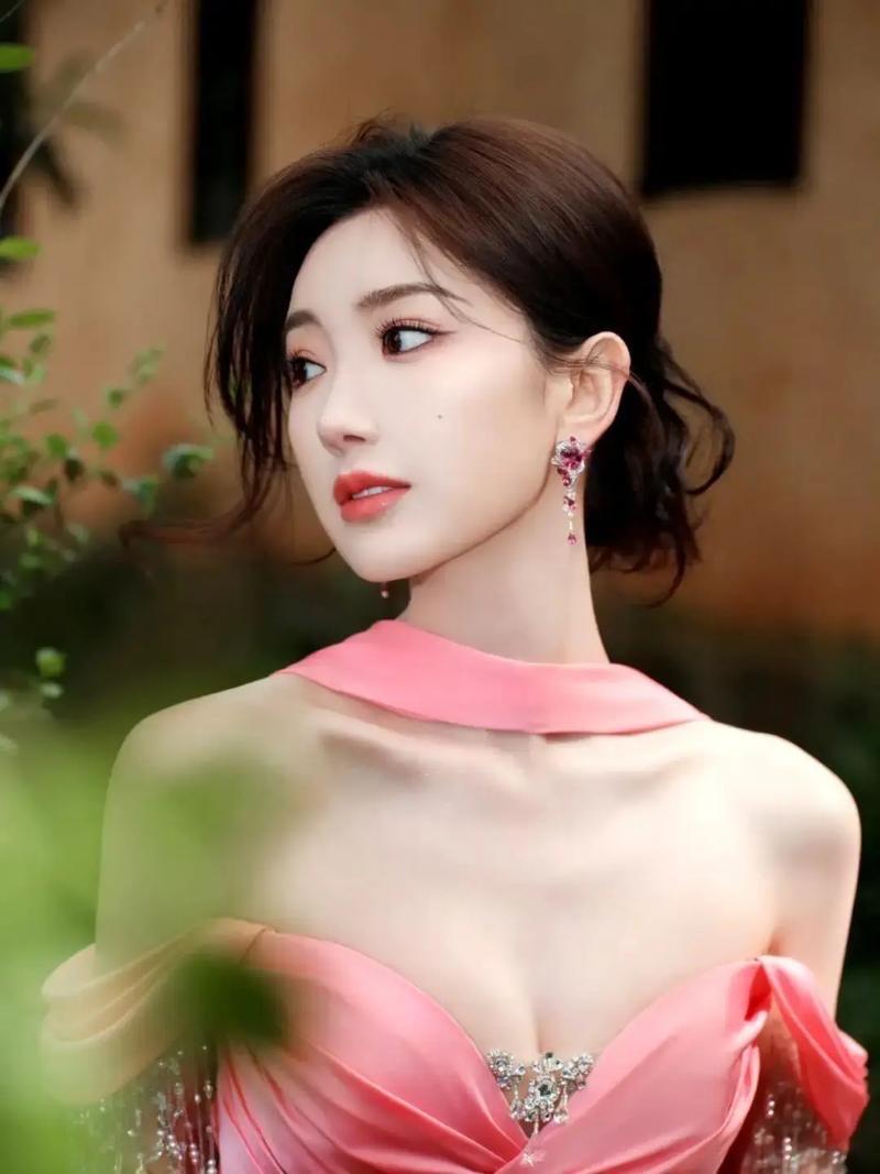 毛晓彤去医美诊所是过敏。毛晓彤晒医院检测报告，并配文：作为一个从小爱吃面食的天津