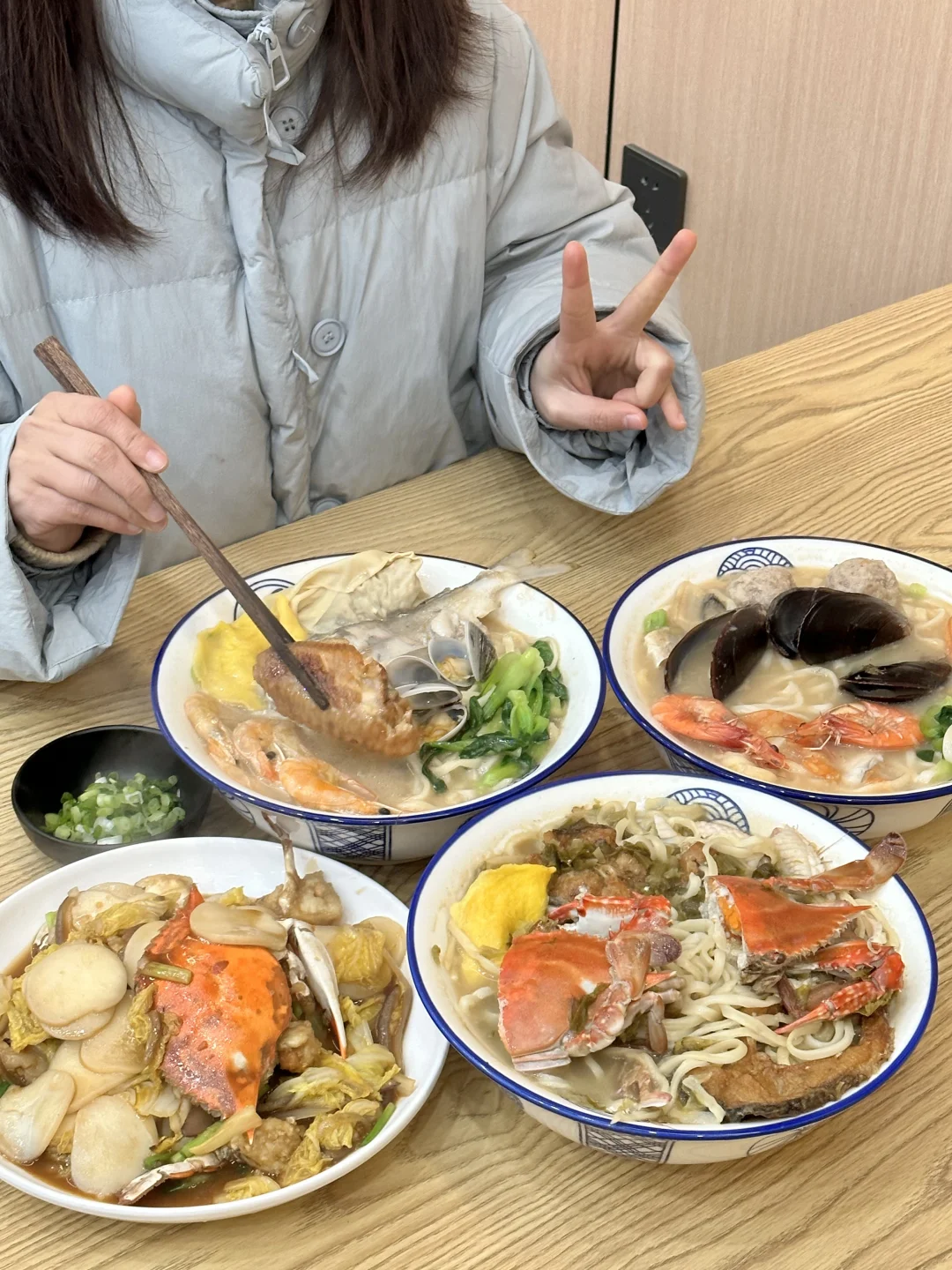 卧卧卧！太爱这家新开的海鲜面店啦！