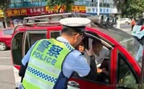 汽车驾照如何增摩托车驾照？

2026年5月实测：C1满1年、无满分记录即可增驾