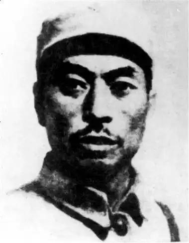杨靖宇后人现状：妻被日军迫害致死，儿37岁因公殉职，留下5子女。在东北白山黑水之