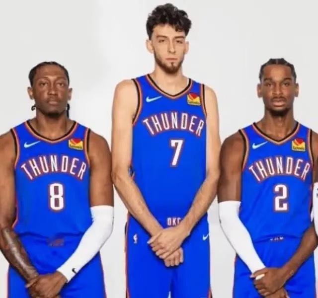 NBA 雷霆这个队运势太好了2024-25赛季：总冠军2025-26赛季：目前联