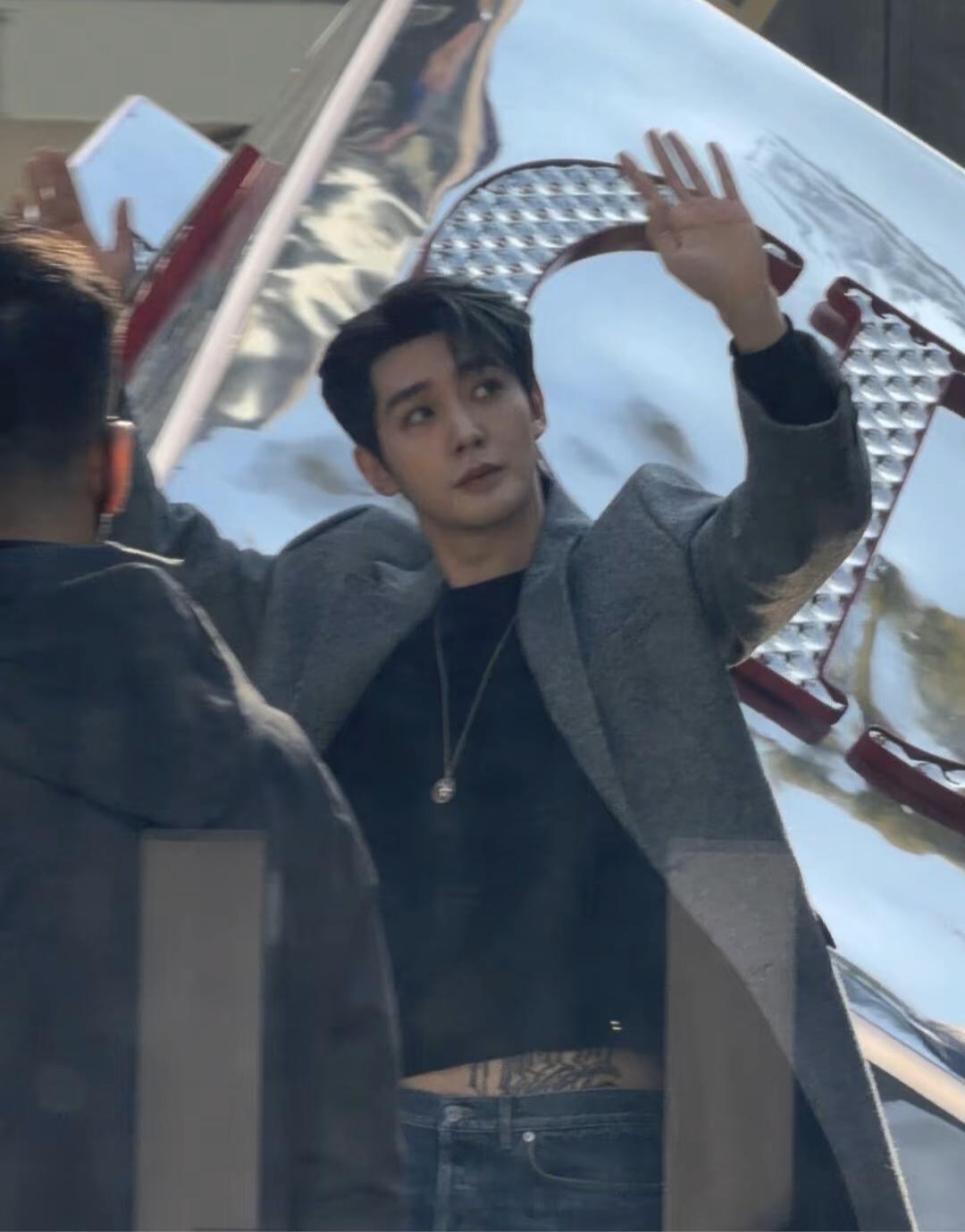 我的天，邓为这张路透角度魅力值是真得劲儿啊邓为顶光都这么帅