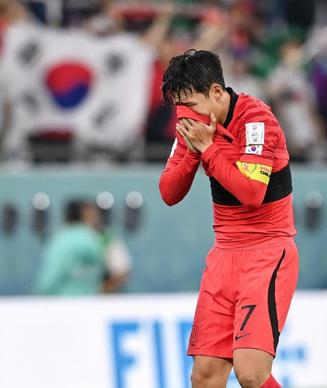 仅 8 名球员回国！韩国总统亲自道歉！韩国队未进入世界杯 32 强后，韩国足协宣