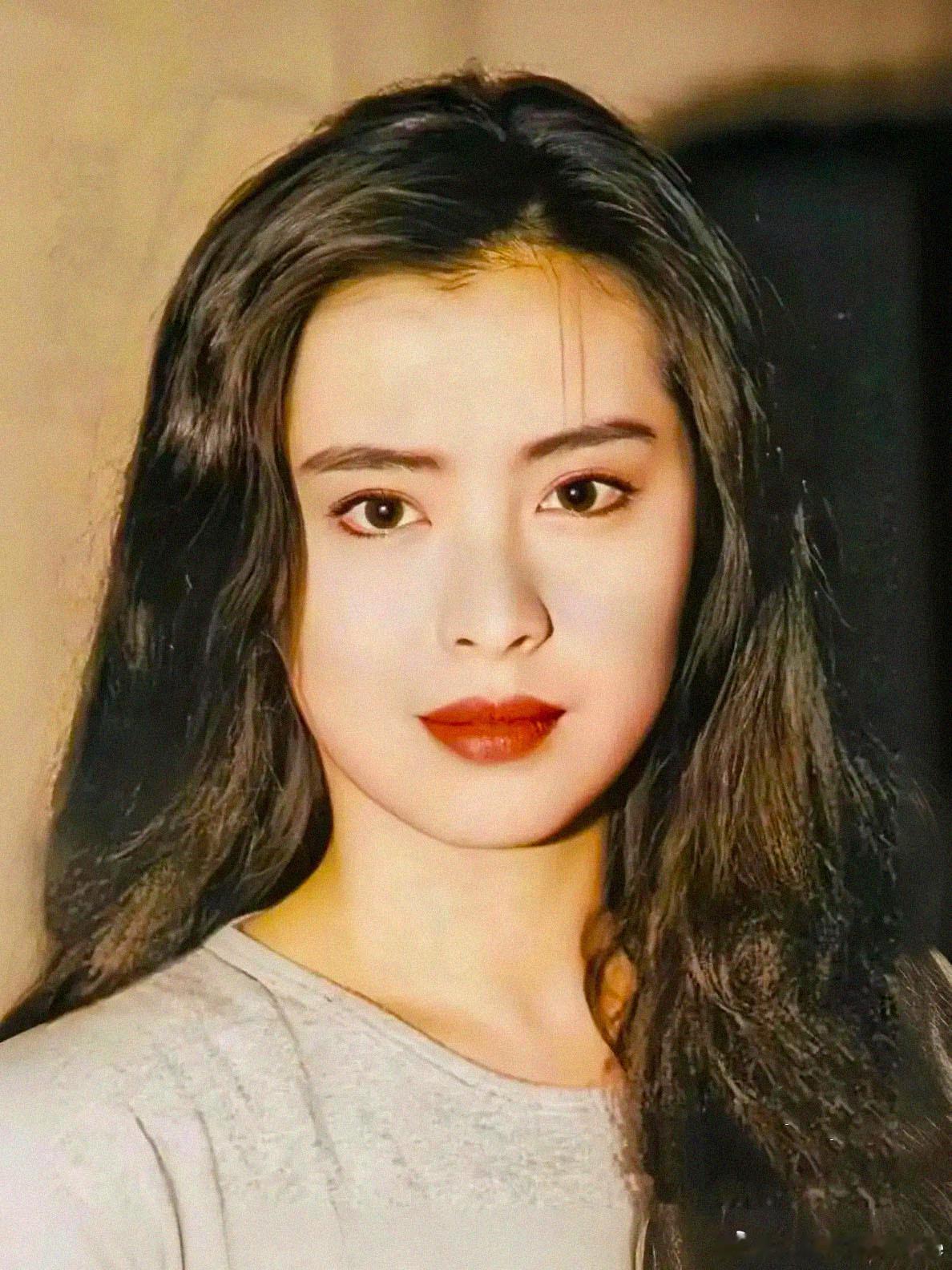 王祖贤说，她跟齐秦分手后「24 年没再谈恋爱」，并称，当年的情债已经还清。她是佛