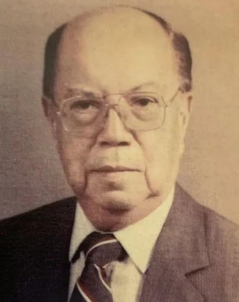 陈元济（1916—2018.12.26），出生于新加坡，爱国侨领陈嘉庚第七子，是